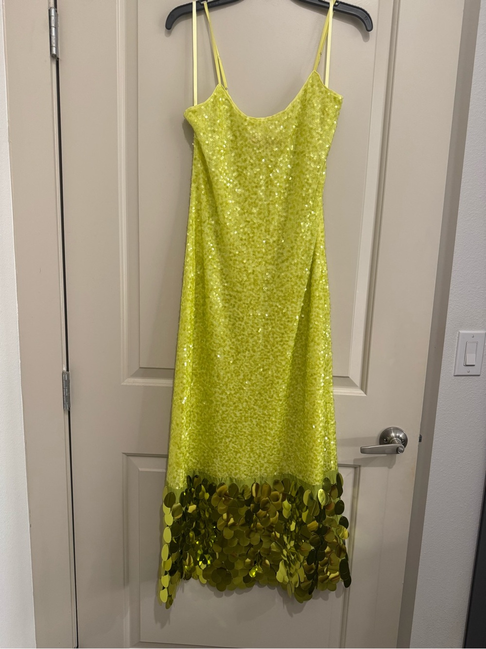SIMON MILLER IMOGEN SEQUIN MIDI DRESS IN PERIDOT COMBO - Picture 9 of 14